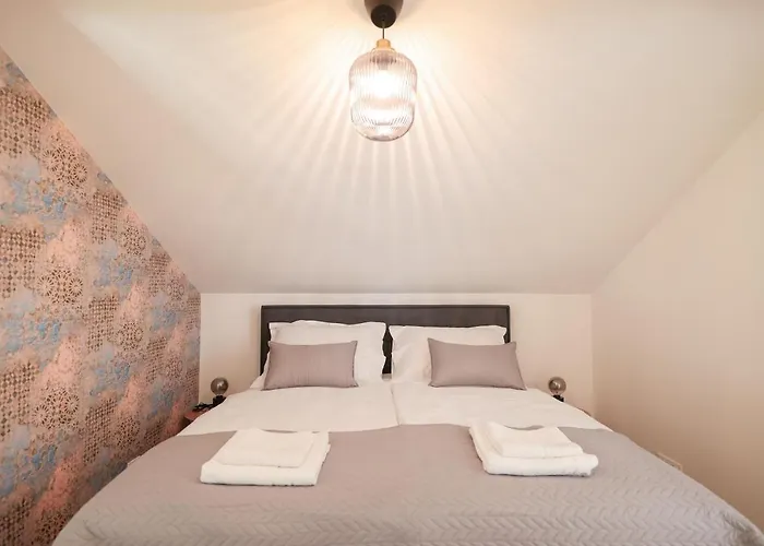 And Mila M Appartement